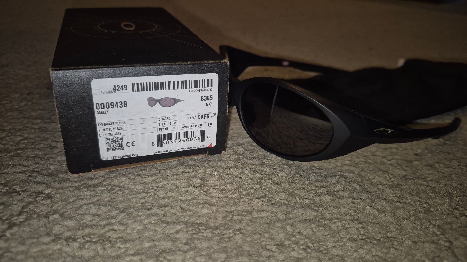 Oakley Eyejacket Redux - Thumbnail 3