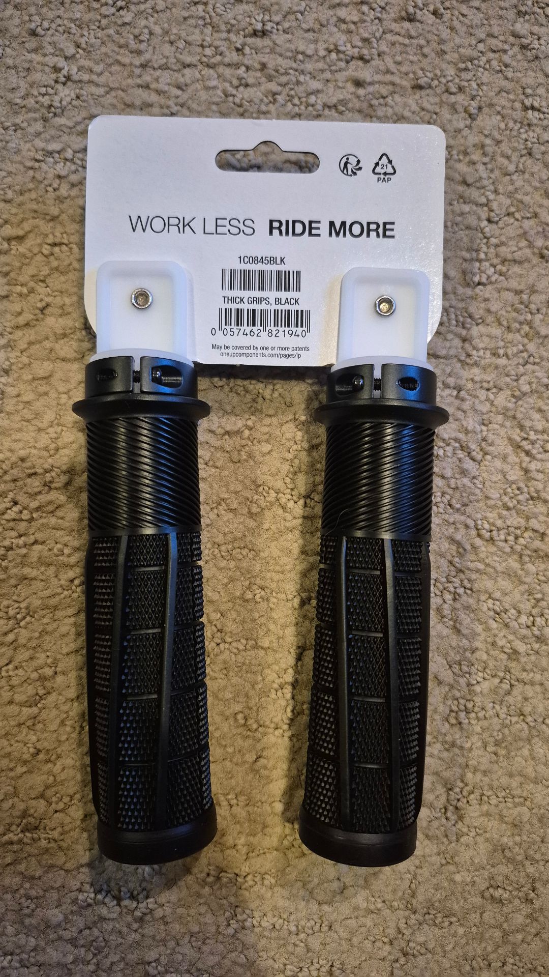 Oneup Thick Grips - Thumbnail 2