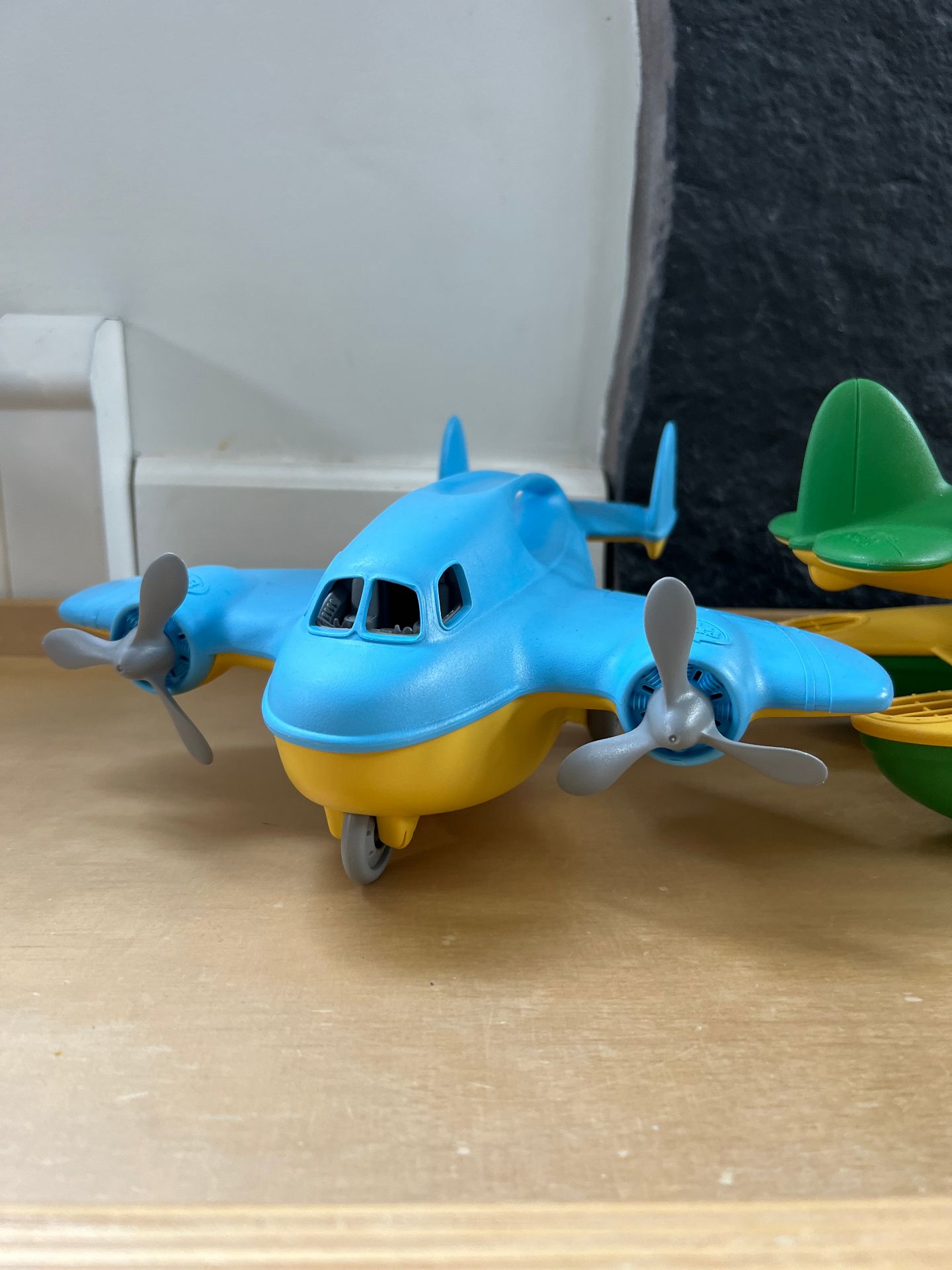Toy Planes - 3 Pack - Green Toys - Thumbnail 5