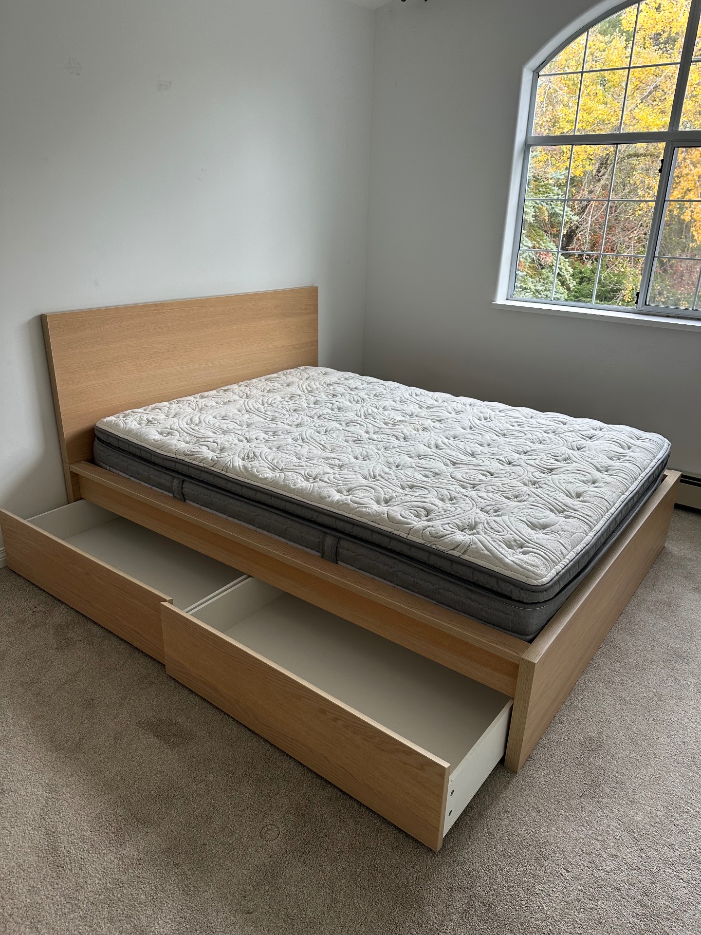 Ikea malm queen bed and mattress - Thumbnail 2